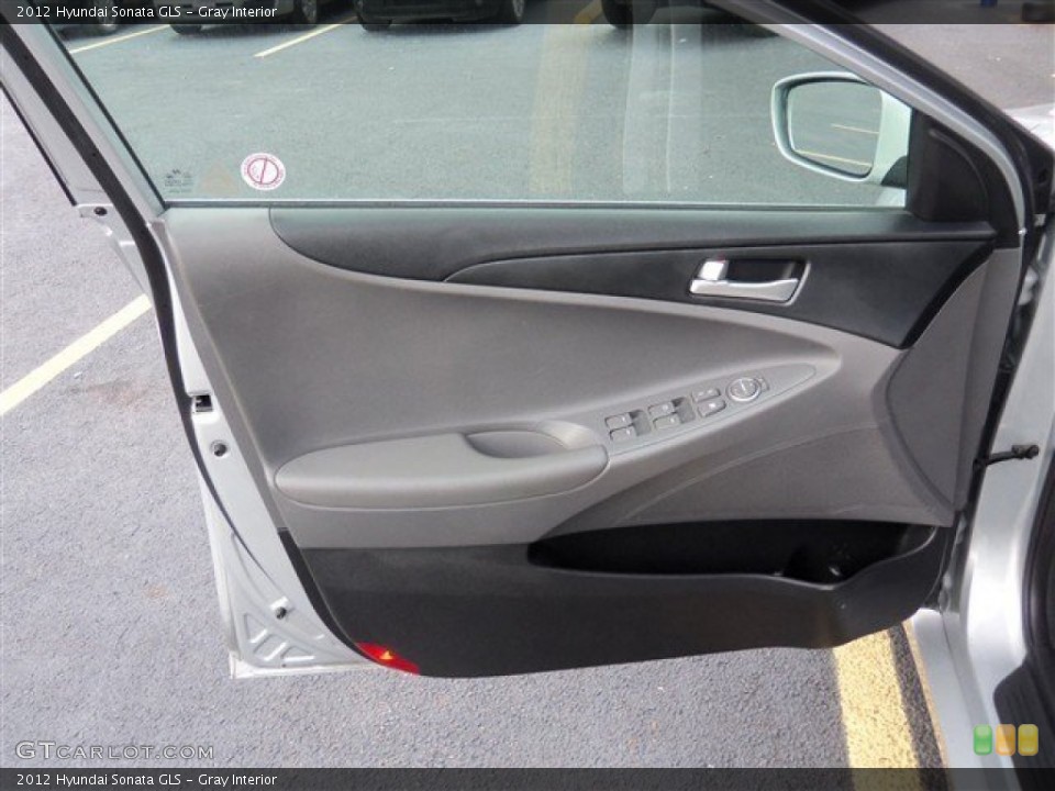 Gray Interior Door Panel for the 2012 Hyundai Sonata GLS #74859515