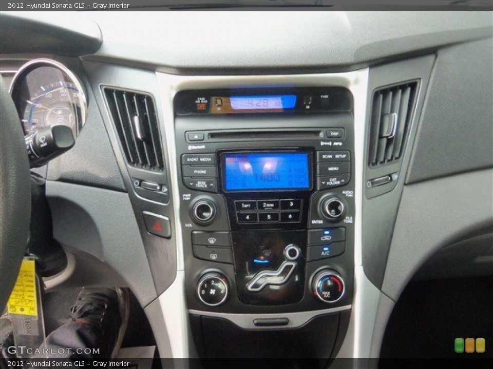 Gray Interior Controls for the 2012 Hyundai Sonata GLS #74859613