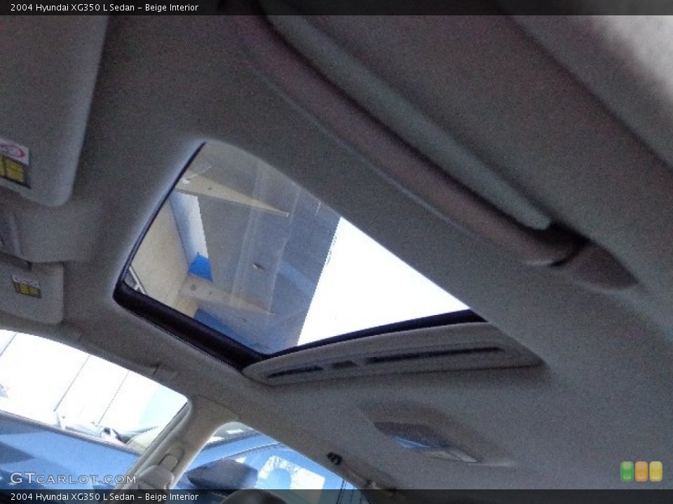 Beige Interior Sunroof for the 2004 Hyundai XG350 L Sedan #74866661