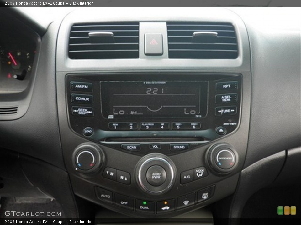 Black Interior Controls for the 2003 Honda Accord EX-L Coupe #74875318