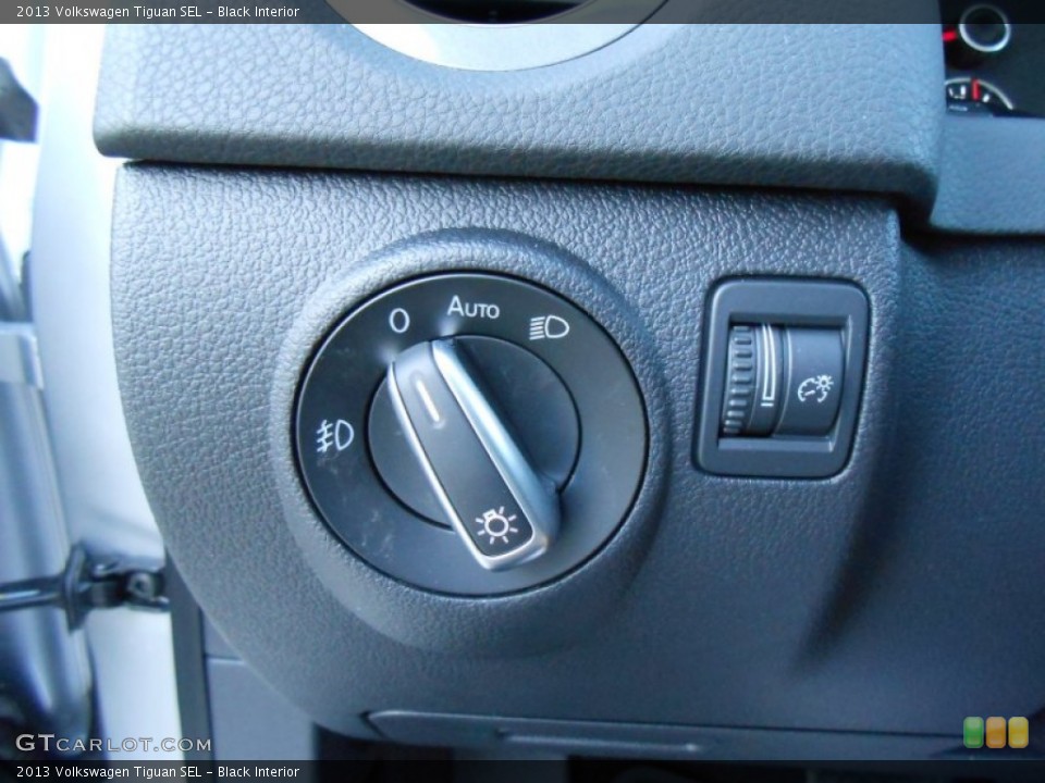 Black Interior Controls for the 2013 Volkswagen Tiguan SEL #74881203