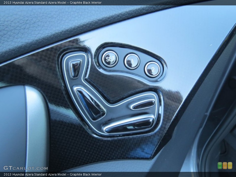 Graphite Black Interior Controls for the 2013 Hyundai Azera  #74881872