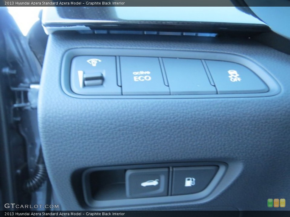 Graphite Black Interior Controls for the 2013 Hyundai Azera  #74882150