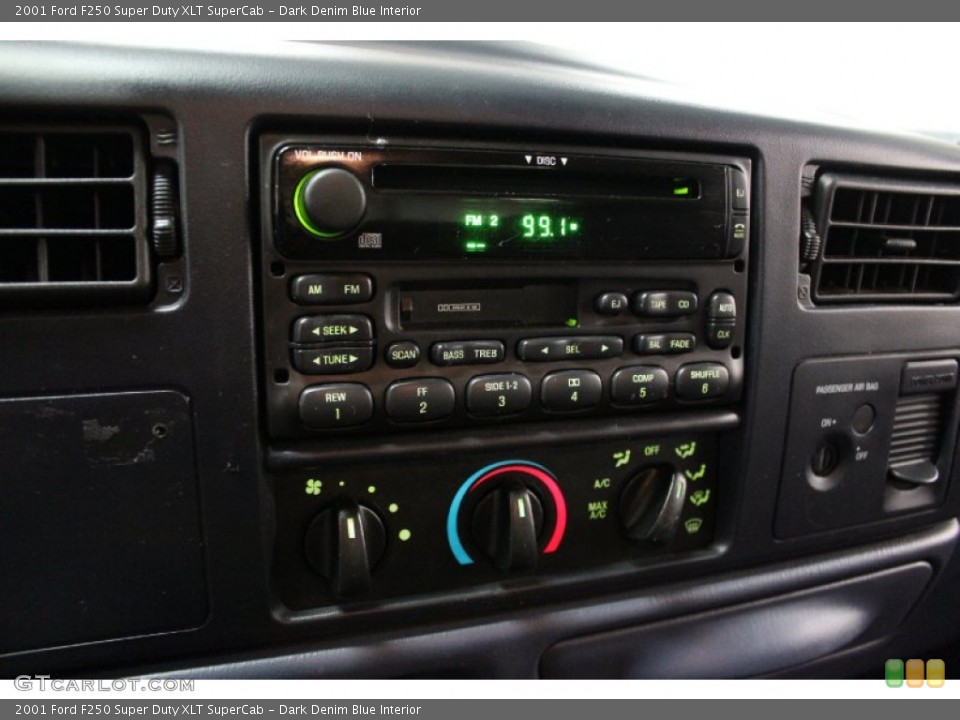 Dark Denim Blue Interior Controls for the 2001 Ford F250 Super Duty XLT SuperCab #74883051