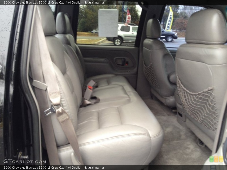 Neutral Interior Rear Seat for the 2000 Chevrolet Silverado 3500 LS Crew Cab 4x4 Dually #74885457