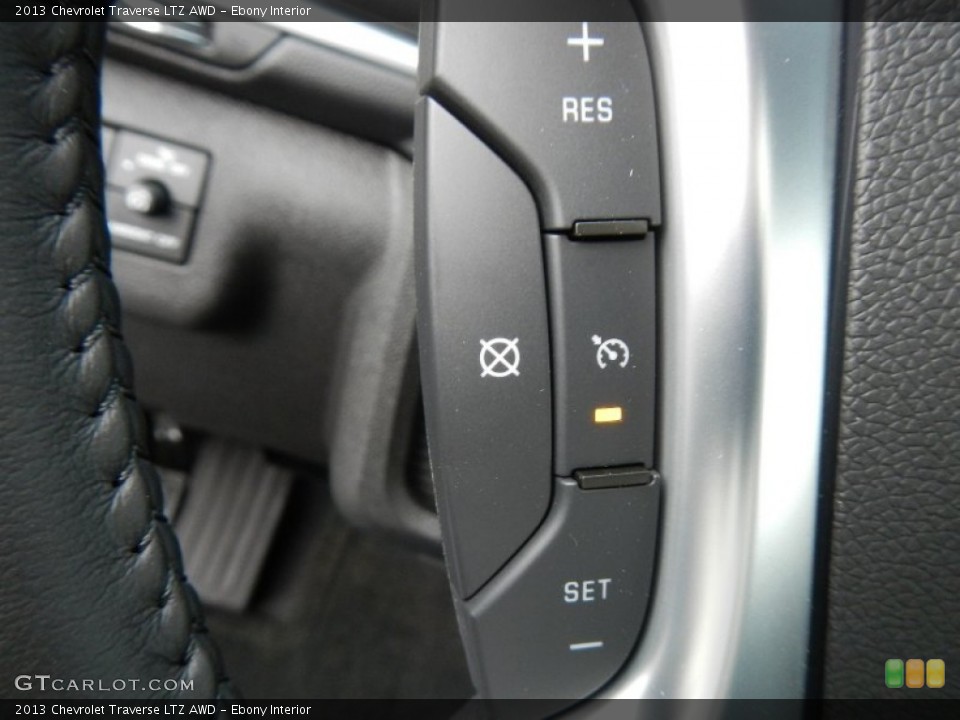 Ebony Interior Controls for the 2013 Chevrolet Traverse LTZ AWD #74888061