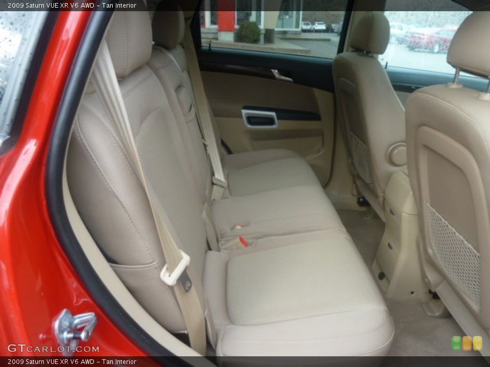 Tan Interior Rear Seat For The 2009 Saturn Vue Xr V6 Awd