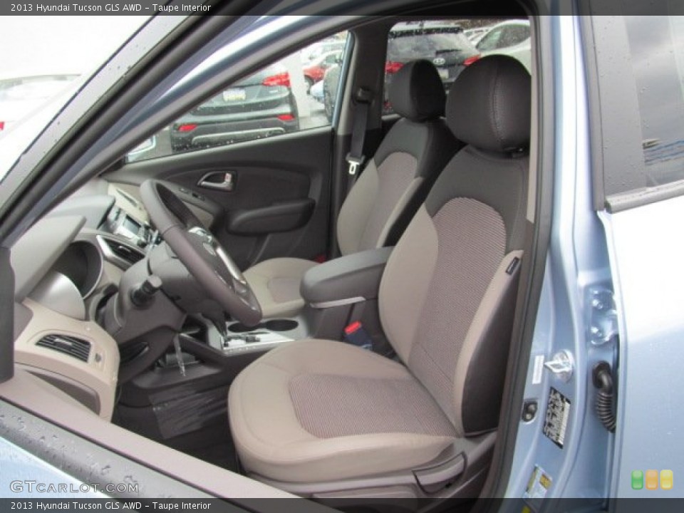 Taupe Interior Front Seat for the 2013 Hyundai Tucson GLS AWD #74899882