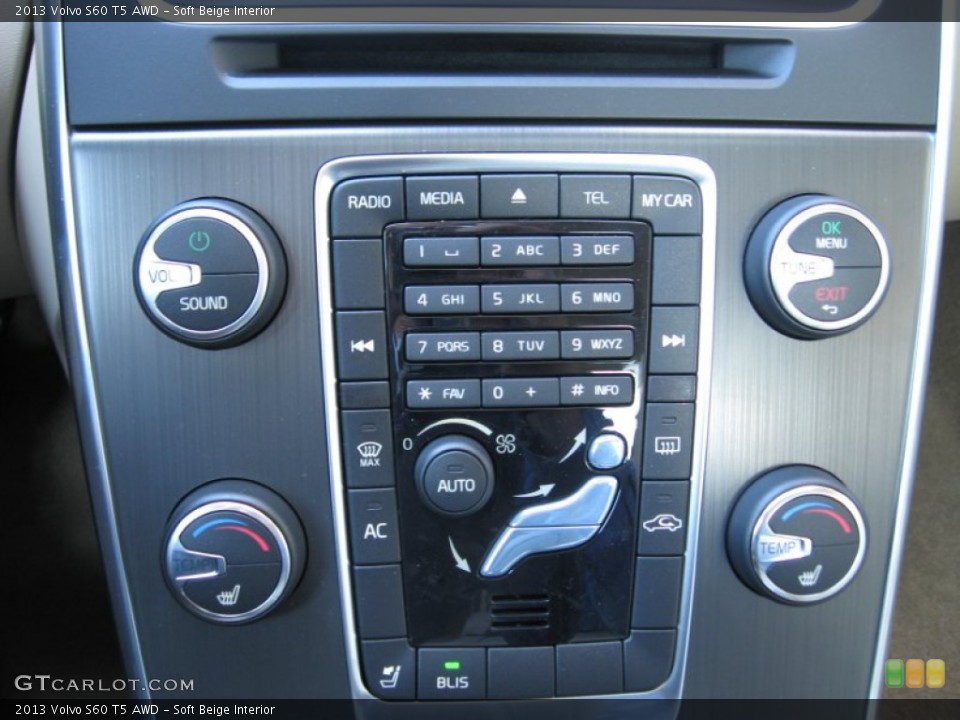 Soft Beige Interior Controls for the 2013 Volvo S60 T5 AWD #74901849