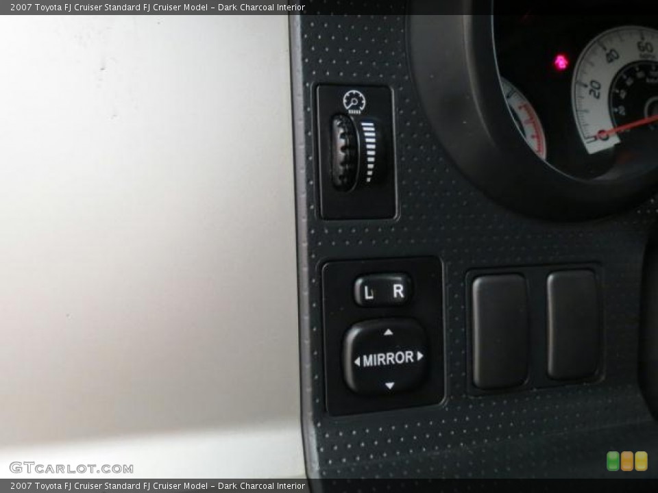 Dark Charcoal Interior Controls for the 2007 Toyota FJ Cruiser  #74904925