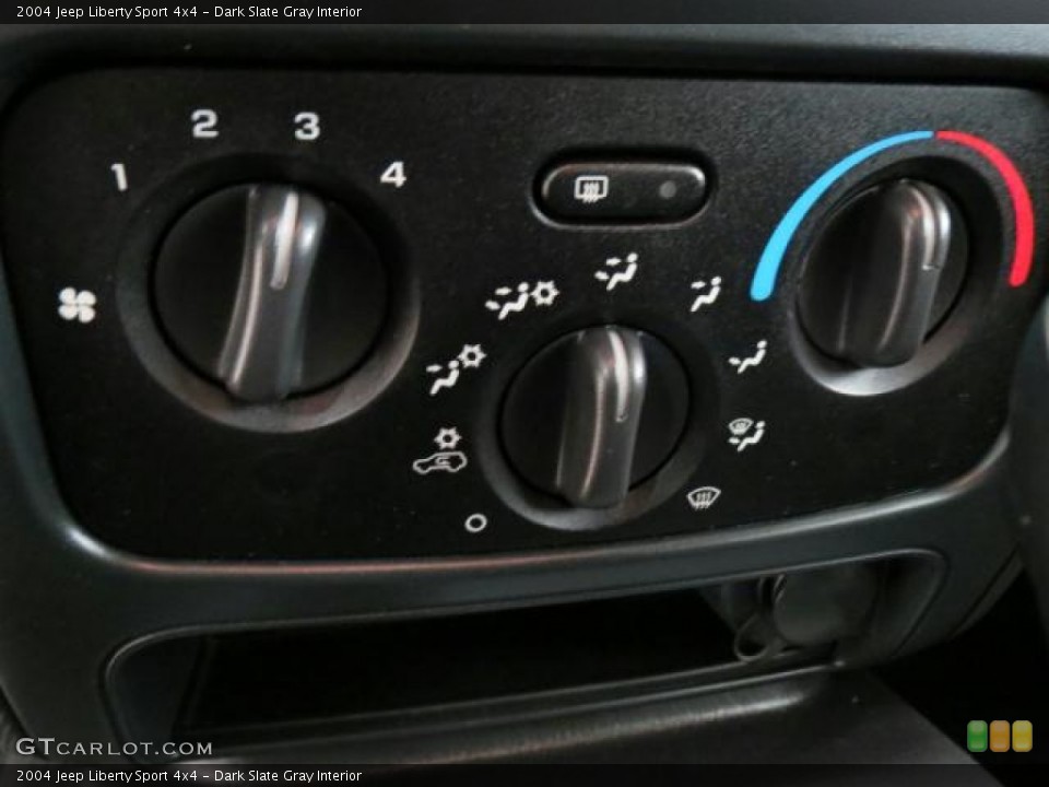 Dark Slate Gray Interior Controls for the 2004 Jeep Liberty Sport 4x4 #74907708