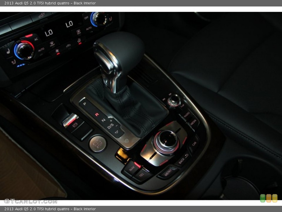 Black Interior Transmission for the 2013 Audi Q5 2.0 TFSI hybrid quattro #74919254