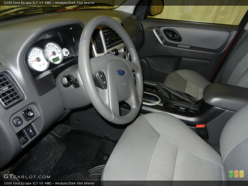 Medium/Dark Flint Interior Photo for the 2006 Ford Escape XLT V6 4WD #74919849