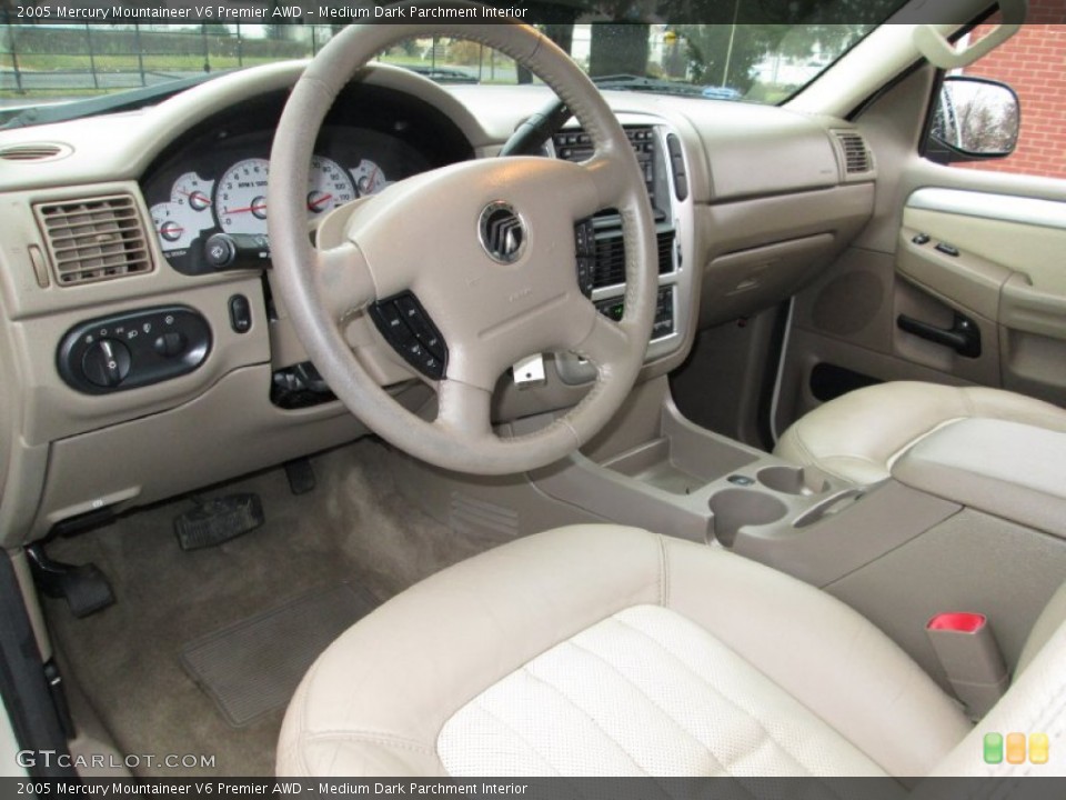 Medium Dark Parchment Interior Photo for the 2005 Mercury Mountaineer V6 Premier AWD #74923200