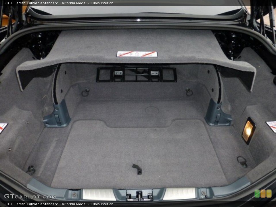 Cuoio Interior Trunk for the 2010 Ferrari California  #74926483