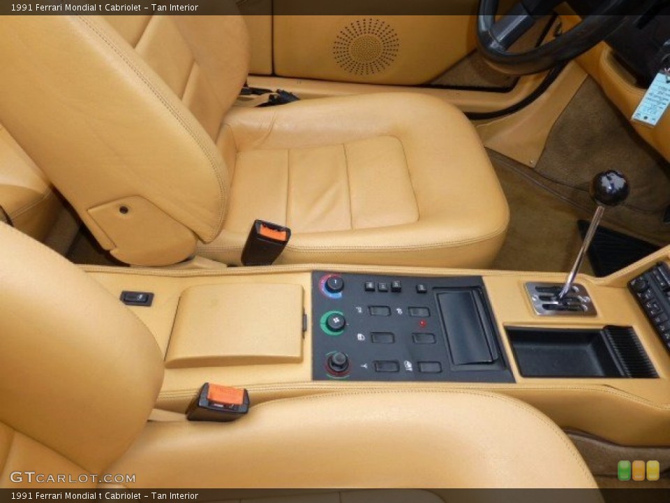 Tan Interior Controls for the 1991 Ferrari Mondial t Cabriolet #74927398