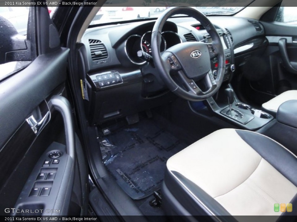 Black/Beige Interior Photo for the 2011 Kia Sorento EX V6 AWD #74943379