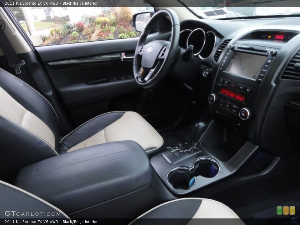 Black/Beige Interior Photo for the 2011 Kia Sorento EX V6 AWD #74943424