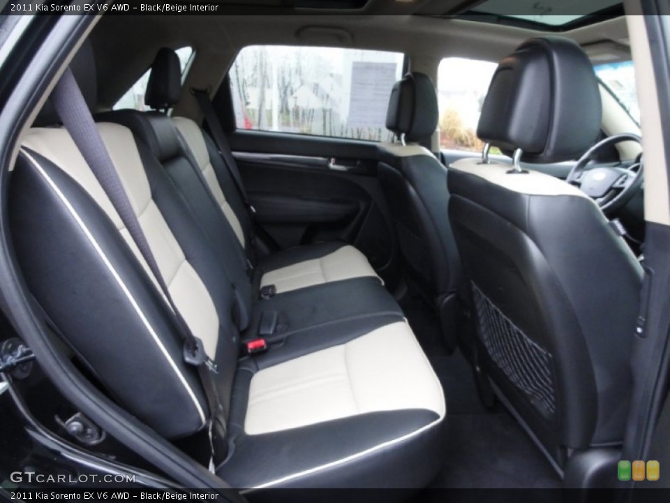 Black/Beige Interior Rear Seat for the 2011 Kia Sorento EX V6 AWD #74943460