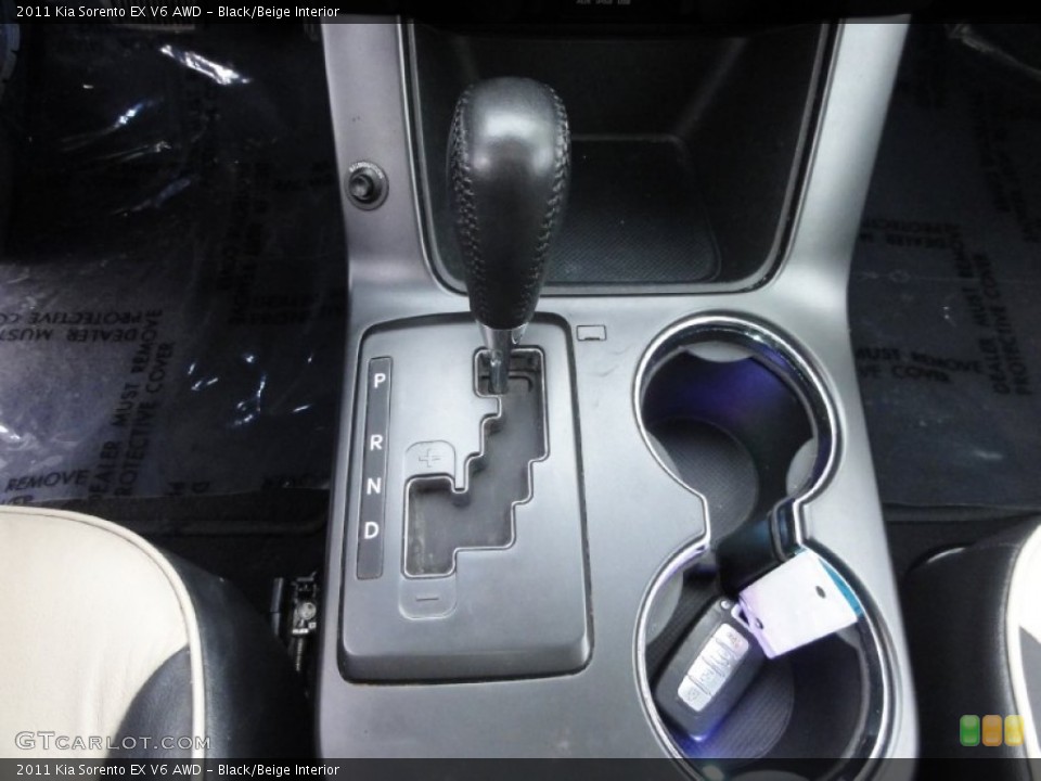 Black/Beige Interior Transmission for the 2011 Kia Sorento EX V6 AWD #74943601