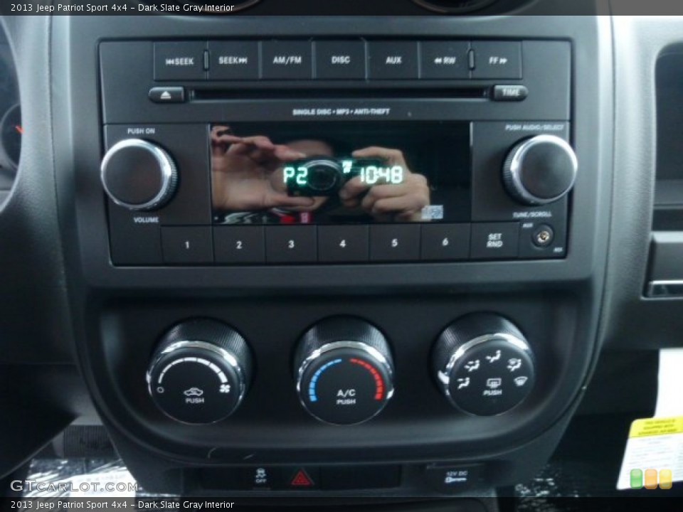 Dark Slate Gray Interior Controls for the 2013 Jeep Patriot Sport 4x4 #74943801