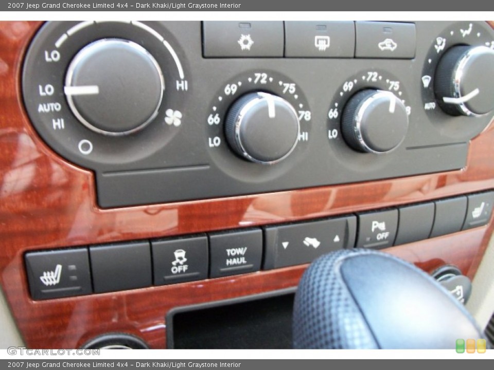Dark Khaki/Light Graystone Interior Controls for the 2007 Jeep Grand Cherokee Limited 4x4 #74946466