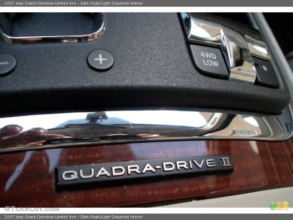 Dark Khaki/Light Graystone Interior Controls for the 2007 Jeep Grand Cherokee Limited 4x4 #74946488