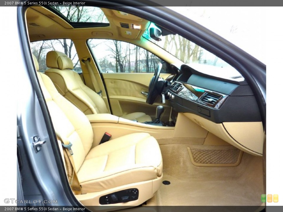 Beige Interior Photo for the 2007 BMW 5 Series 550i Sedan #74952421