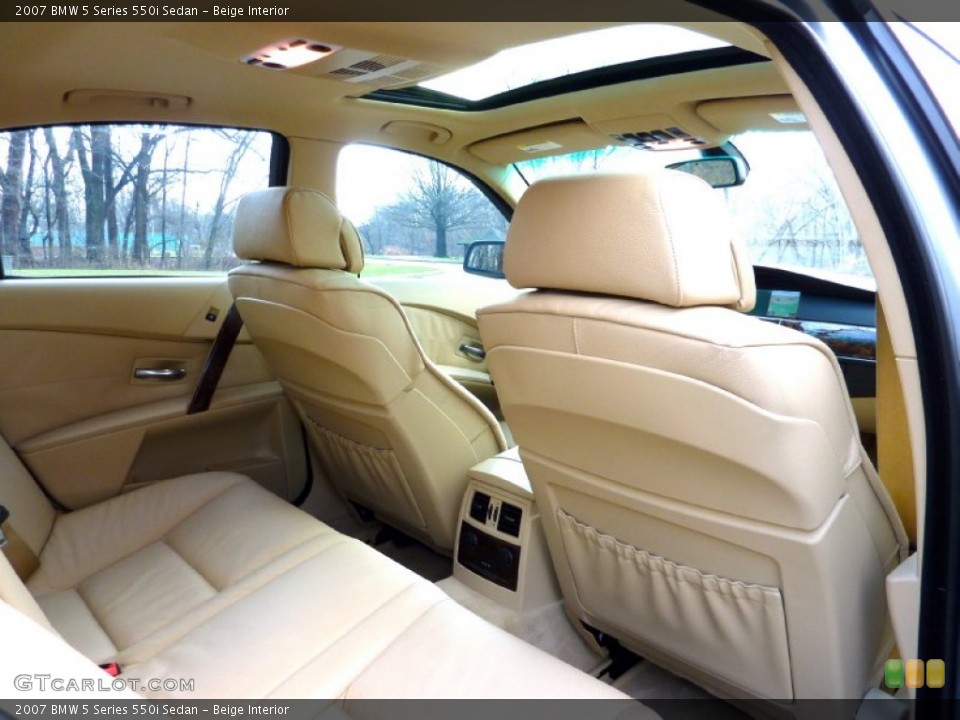 Beige Interior Photo for the 2007 BMW 5 Series 550i Sedan #74952511