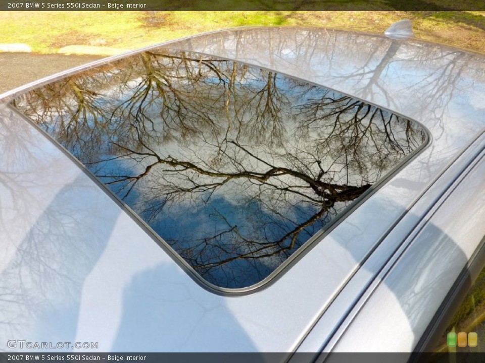Beige Interior Sunroof for the 2007 BMW 5 Series 550i Sedan #74952637