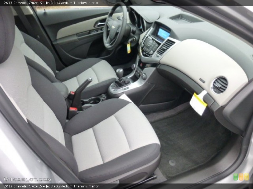 Jet Black/Medium Titanium Interior Photo for the 2013 Chevrolet Cruze LS #74953610