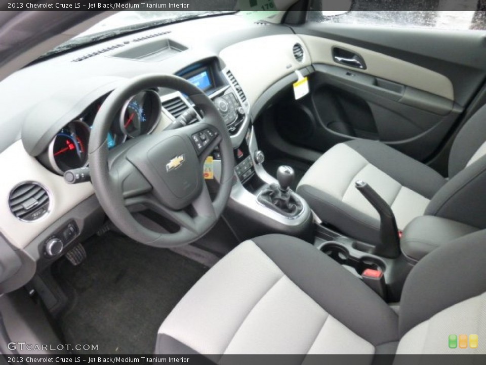 Jet Black/Medium Titanium Interior Photo for the 2013 Chevrolet Cruze LS #74953700