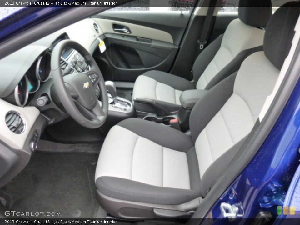 Jet Black/Medium Titanium Interior Photo for the 2013 Chevrolet Cruze LS #74954728