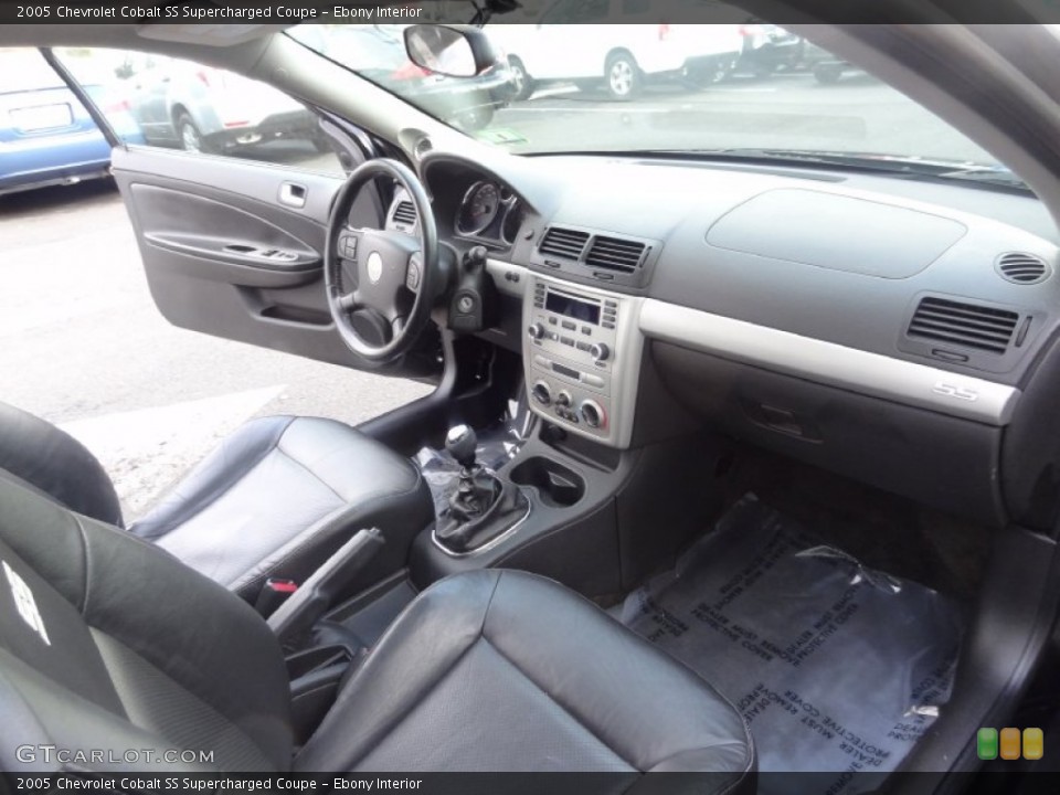 Ebony Interior Dashboard for the 2005 Chevrolet Cobalt SS Supercharged Coupe #74956396
