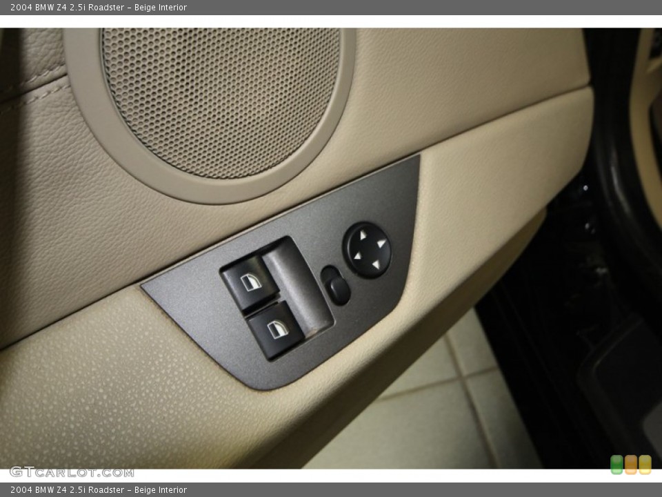 Beige Interior Controls for the 2004 BMW Z4 2.5i Roadster #74969164