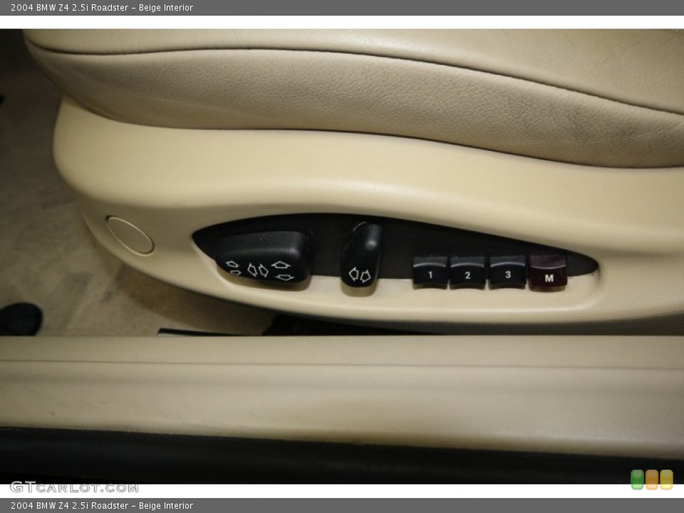 Beige Interior Controls for the 2004 BMW Z4 2.5i Roadster #74969173