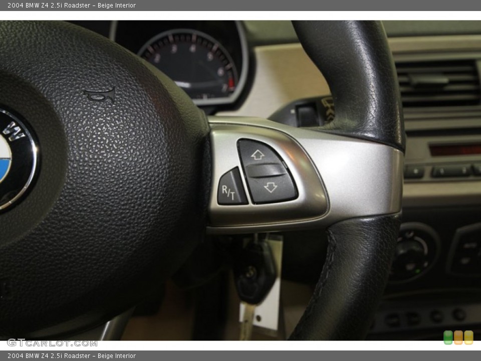 Beige Interior Controls for the 2004 BMW Z4 2.5i Roadster #74969254