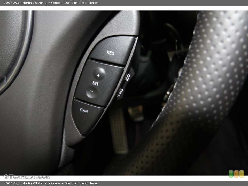 Obsidian Black Interior Controls for the 2007 Aston Martin V8 Vantage Coupe #74970619