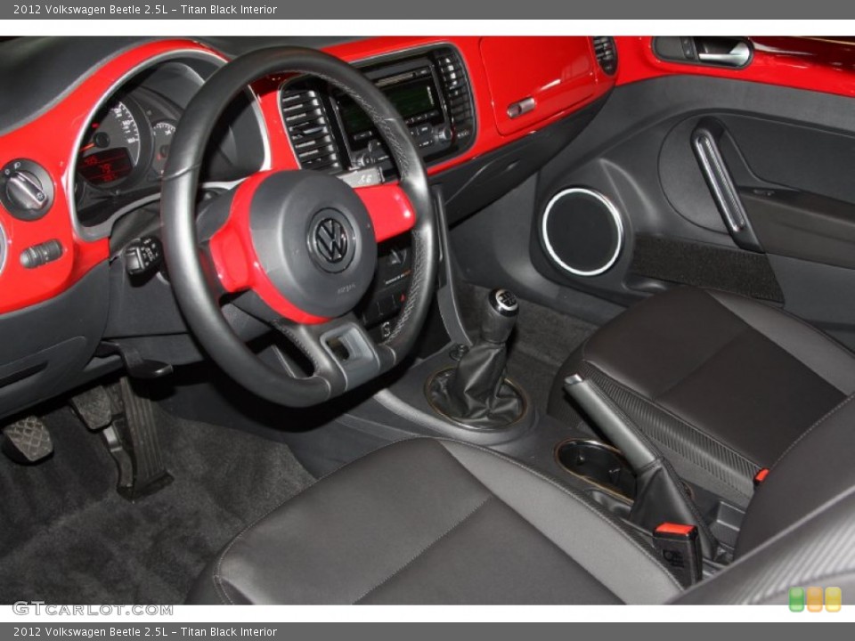 Titan Black Interior Photo for the 2012 Volkswagen Beetle 2.5L #74978104