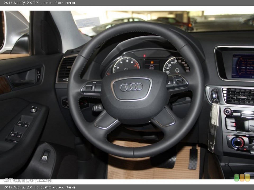 Black Interior Steering Wheel for the 2013 Audi Q5 2.0 TFSI quattro #74995981