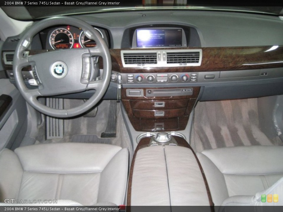 Basalt Grey/Flannel Grey Interior Dashboard for the 2004 BMW 7 Series 745Li Sedan #74999225