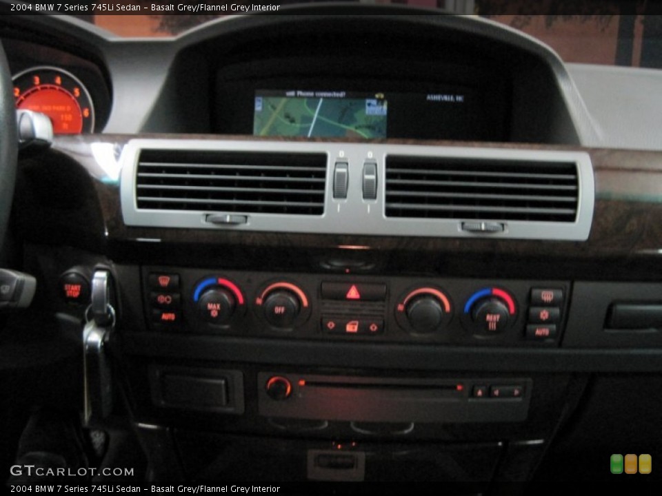 Basalt Grey/Flannel Grey Interior Controls for the 2004 BMW 7 Series 745Li Sedan #74999293