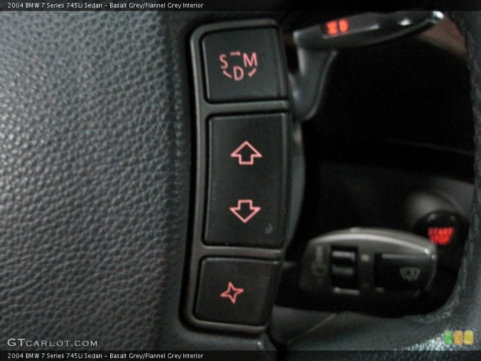 Basalt Grey/Flannel Grey Interior Controls for the 2004 BMW 7 Series 745Li Sedan #74999329