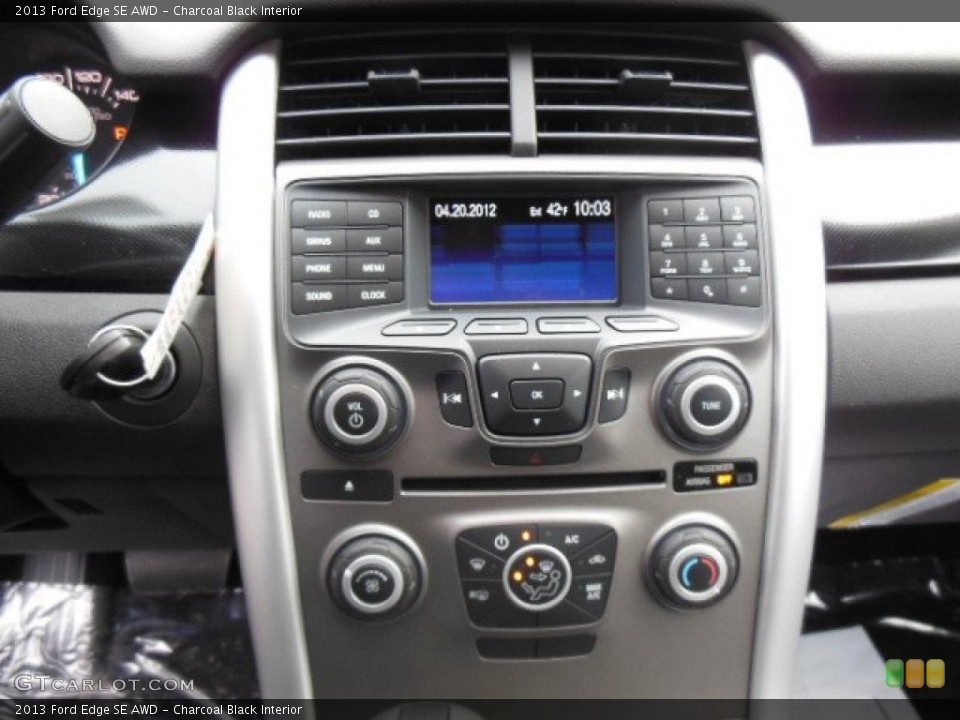Charcoal Black Interior Controls for the 2013 Ford Edge SE AWD #75030265