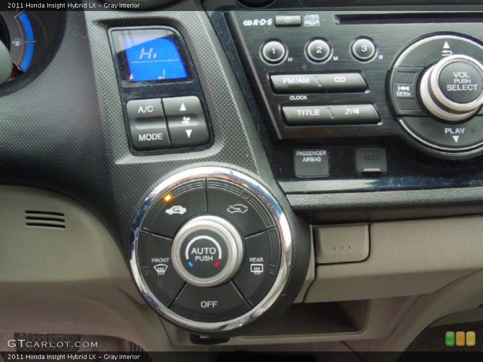 Gray Interior Controls for the 2011 Honda Insight Hybrid LX #75034511