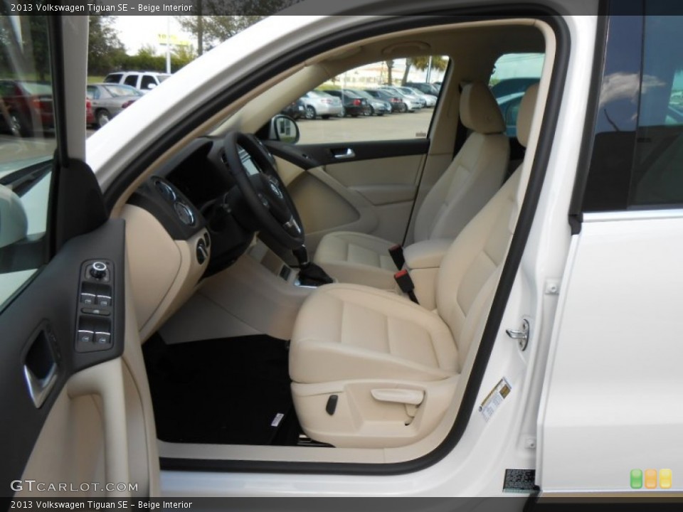 Beige Interior Photo for the 2013 Volkswagen Tiguan SE #75034682