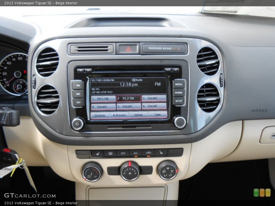 Beige Interior Controls for the 2013 Volkswagen Tiguan SE #75034813