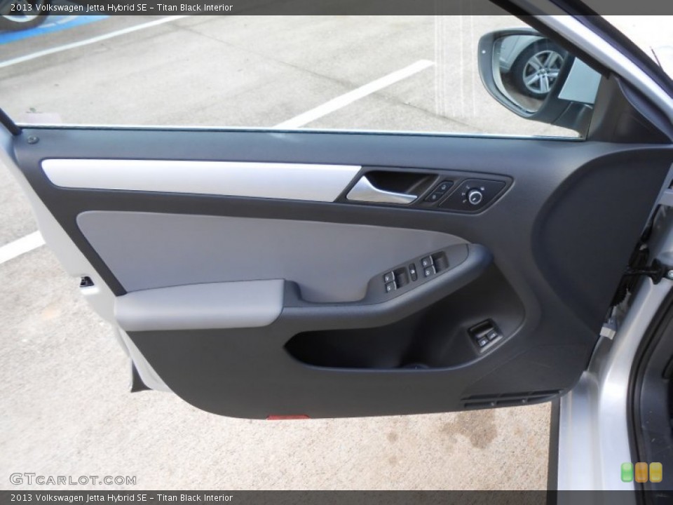 Titan Black Interior Door Panel for the 2013 Volkswagen Jetta Hybrid SE #75042132