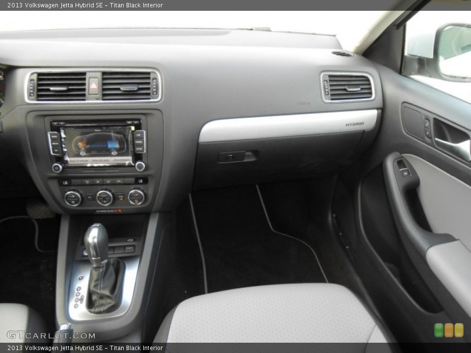 Titan Black Interior Dashboard for the 2013 Volkswagen Jetta Hybrid SE #75042230