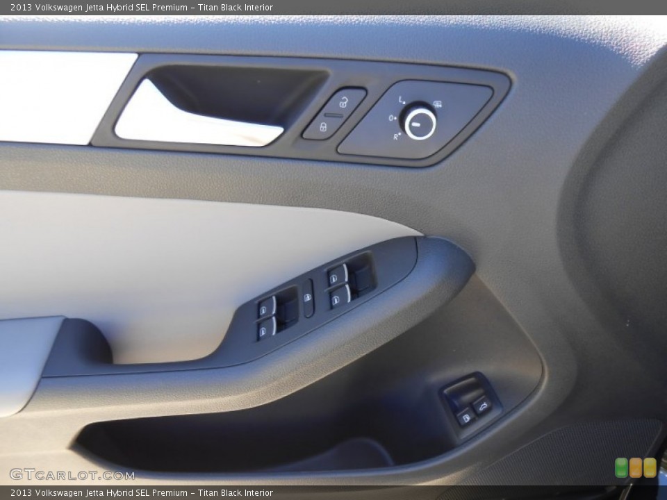 Titan Black Interior Controls for the 2013 Volkswagen Jetta Hybrid SEL Premium #75043508